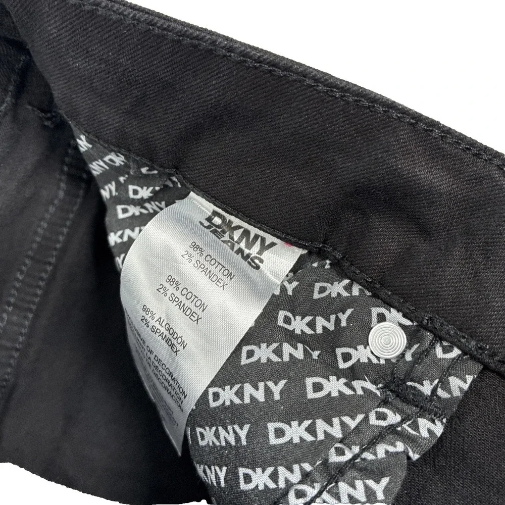 New Mens DKNY Jeans Bedford Slim Black Denim Size 32x30 NWT $79